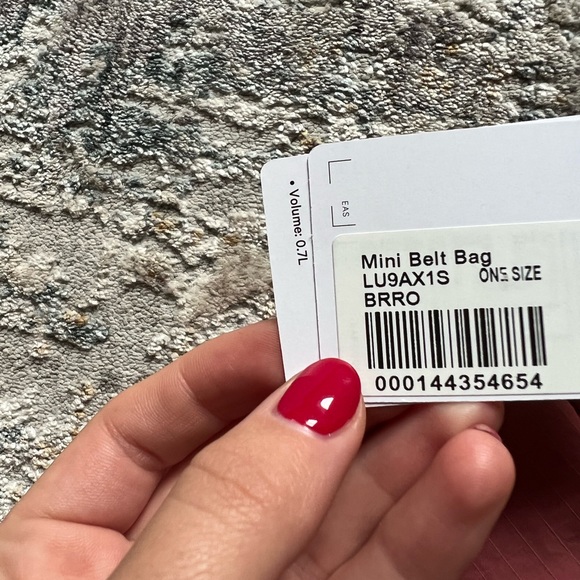 Lululemon Mini Belt Bag - Picture 5 of 5